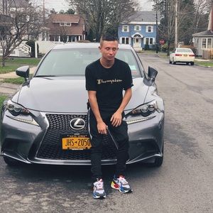 Meet your Posher, Connor